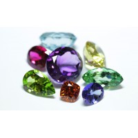 PIERRES DE SYNTHESE